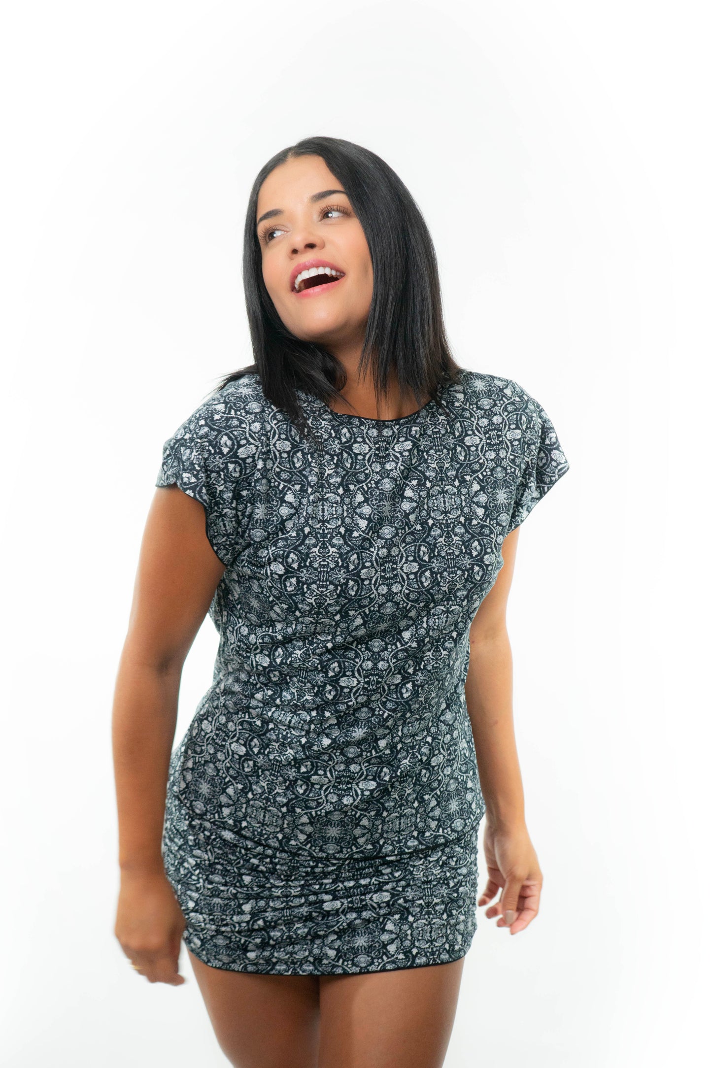 VICTORIA Top: 9 in 1. Black/B&W Print