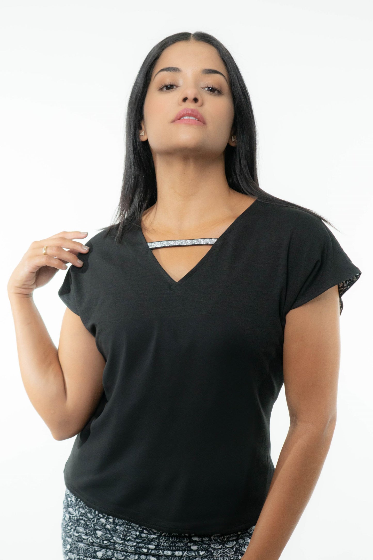 VICTORIA Top: 9 in 1. Black/B&W Print
