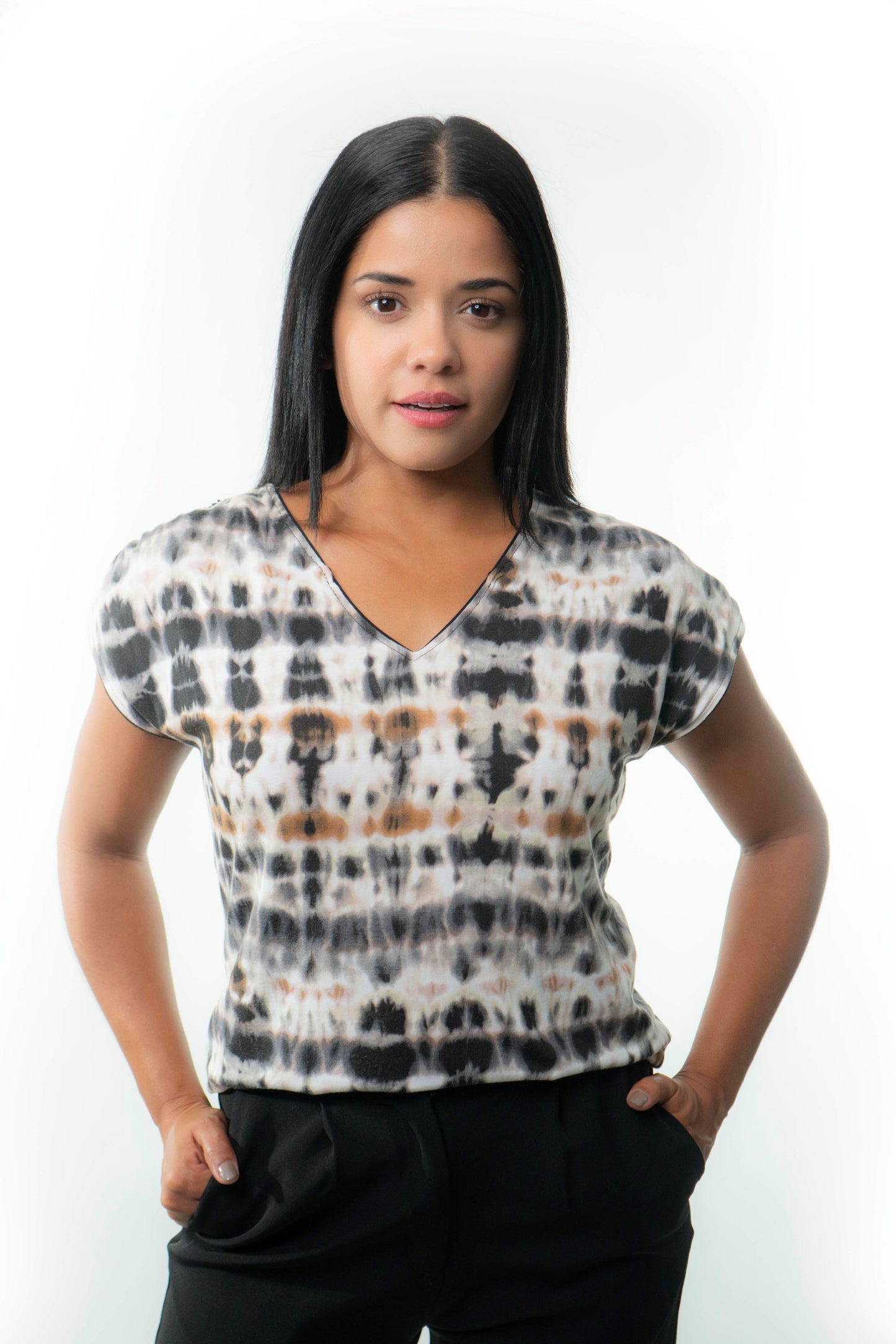 VICTORIA Top: 9 in 1. Black/Tie Dye Brown