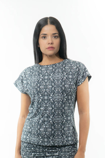 VICTORIA Top: 9  in 1. Black/B&W Print